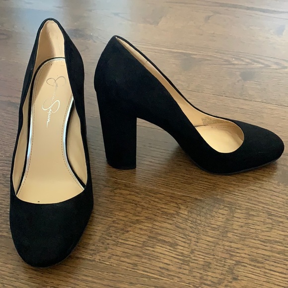 Jessica Simpson Pumps - Picture 2 of 9